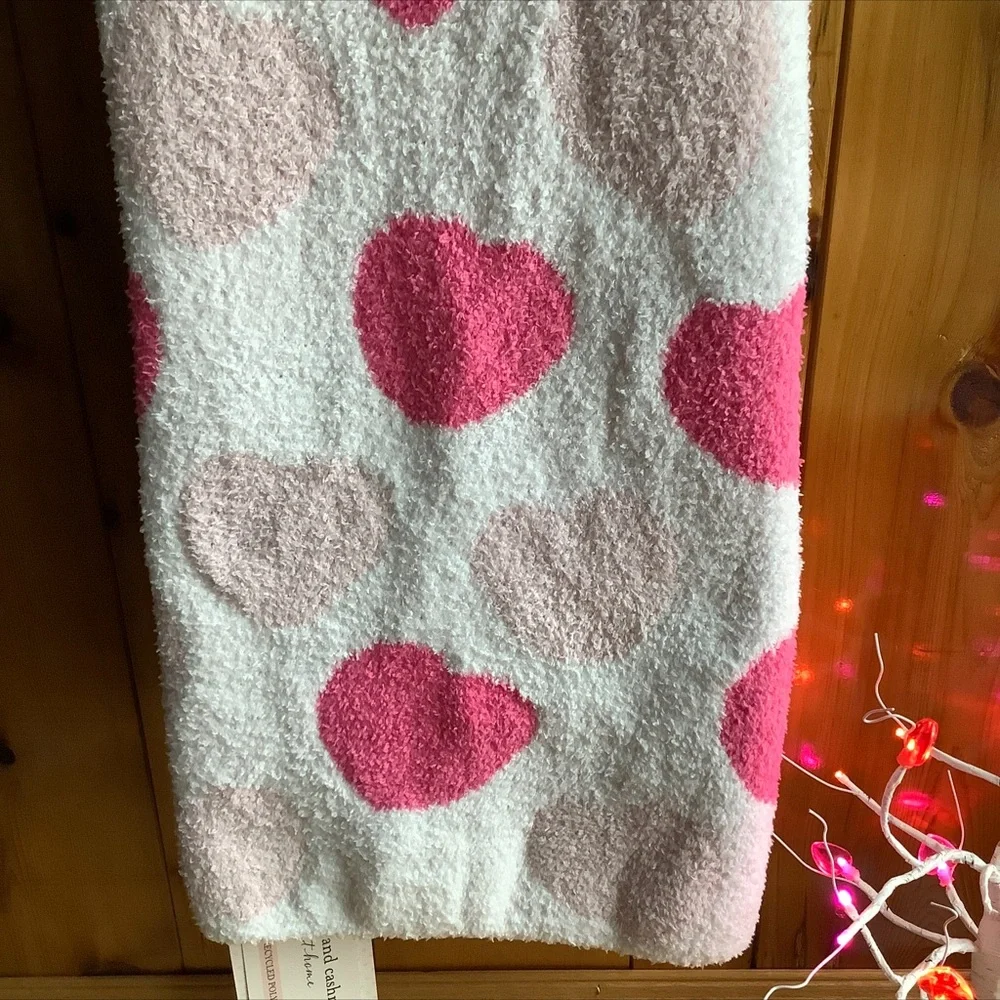 CUPCAKES & CASHMERE Feather Knit Candy Hearts Throw